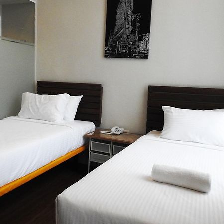 The Riverbank Hotel Kuantan Zewnętrze zdjęcie