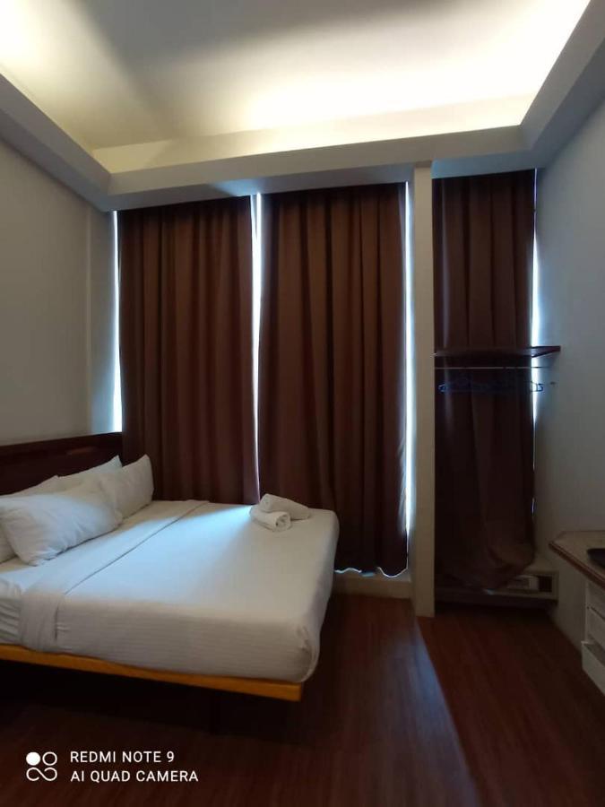 The Riverbank Hotel Kuantan Zewnętrze zdjęcie
