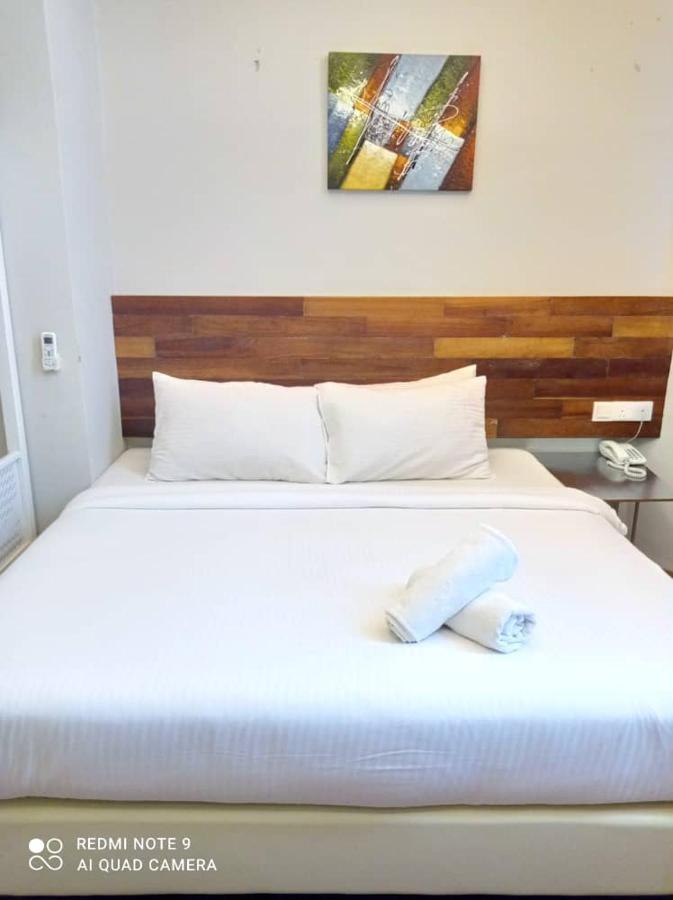 The Riverbank Hotel Kuantan Zewnętrze zdjęcie