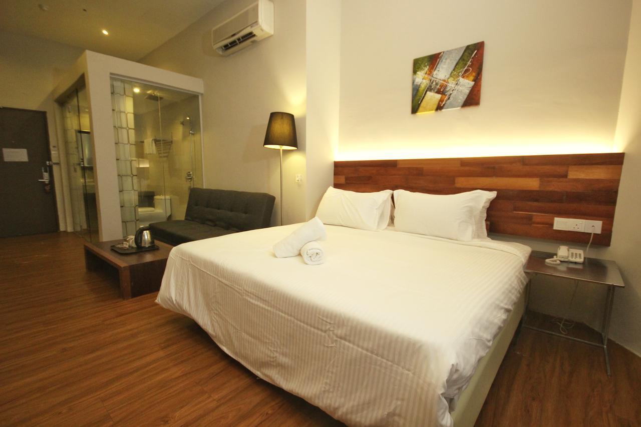 The Riverbank Hotel Kuantan Zewnętrze zdjęcie